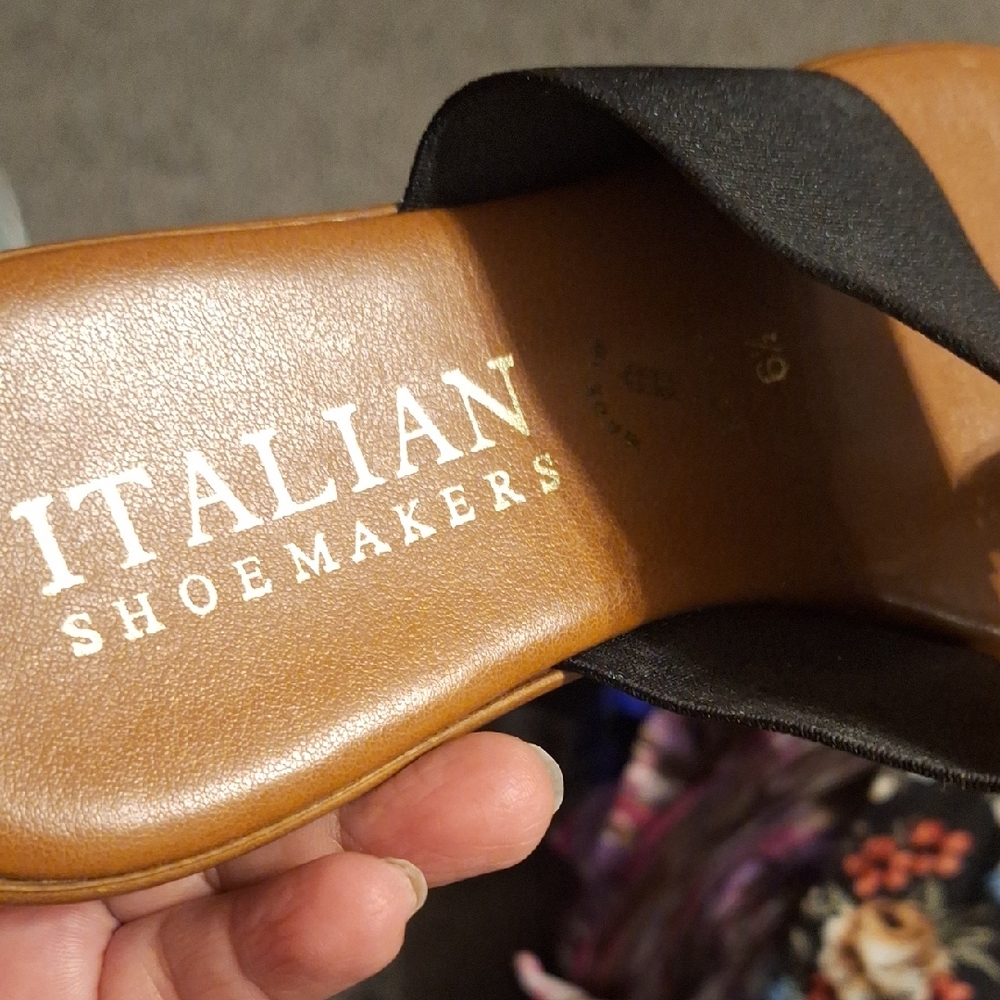 Italian Shoemakers Tan and Black Sandals
